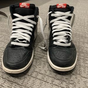 Jordan 1 black n white